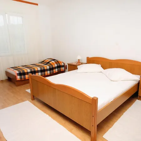Apartment Apartments With Parking Space Kampor, Rab - 5029 *