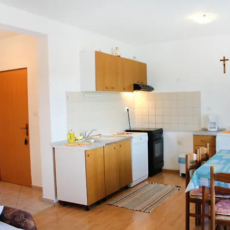 Apartments With A Parking Space Kampor, Rab - 5029 Apartment