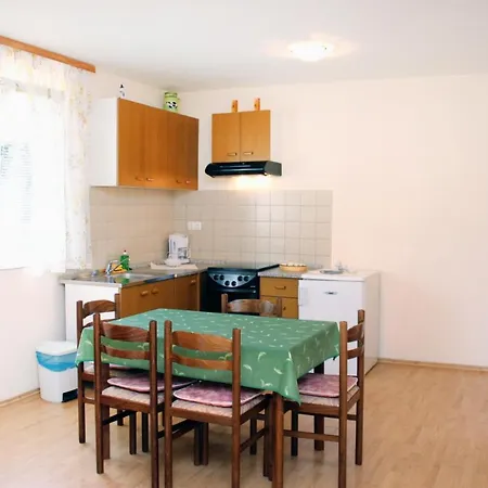 Apartments With A Parking Space Kampor, Rab - 5029 Apartment