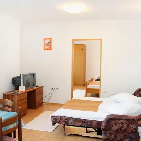 Apartments With A Parking Space Kampor, Rab - 5029 Apartment